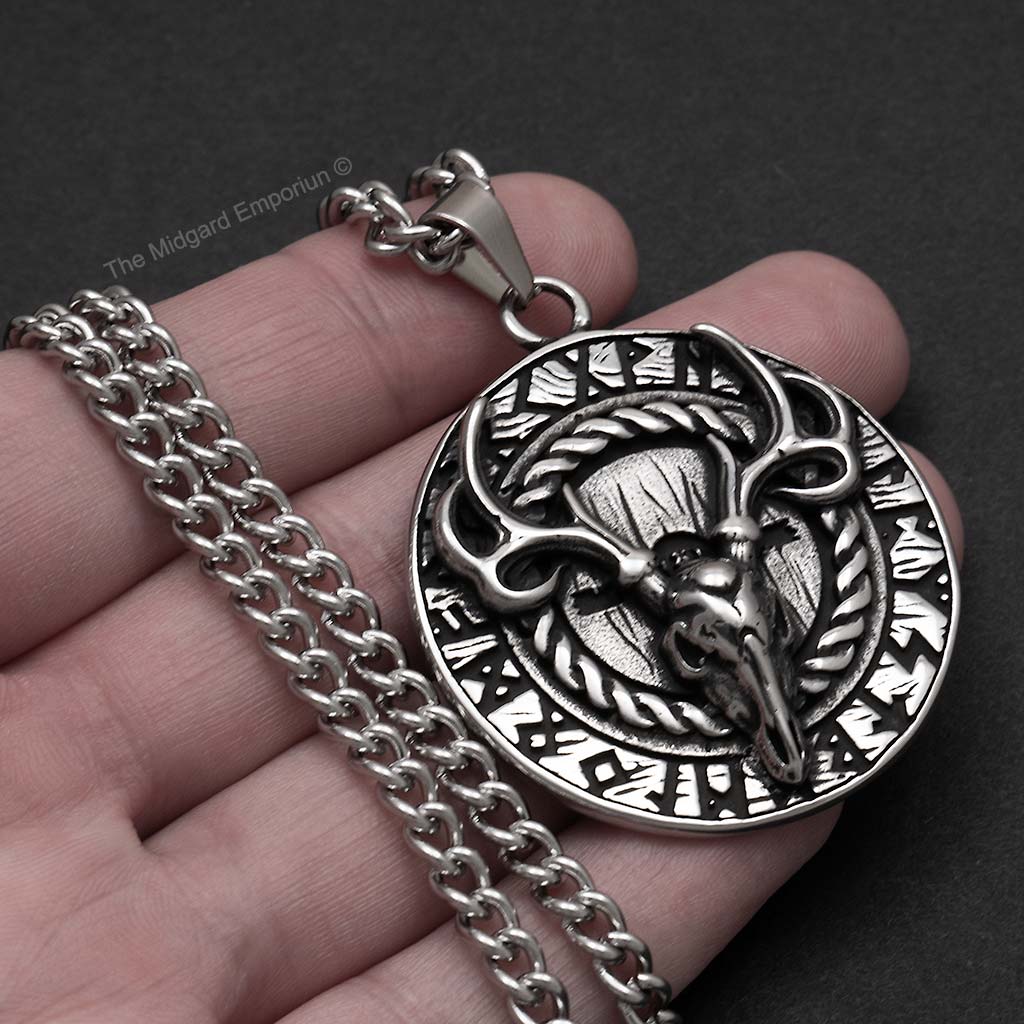 Stainless steel skull on sale necklace