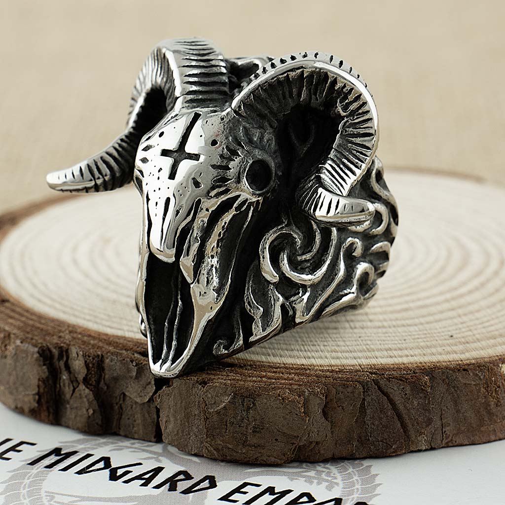 Ram deals skull ring